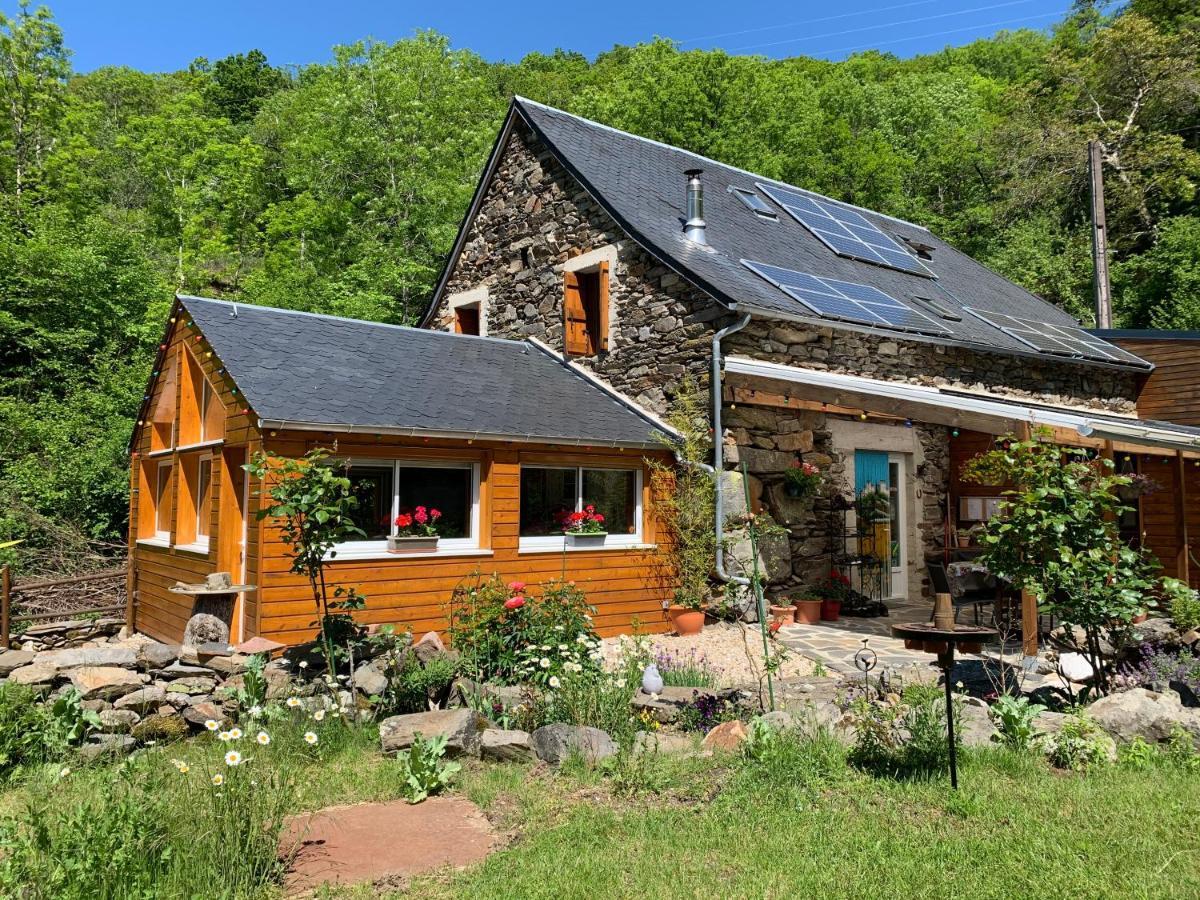 Chambres D'Hotes Le Lepadou-Bas Saint-Chély-dʼAubrac エクステリア 写真
