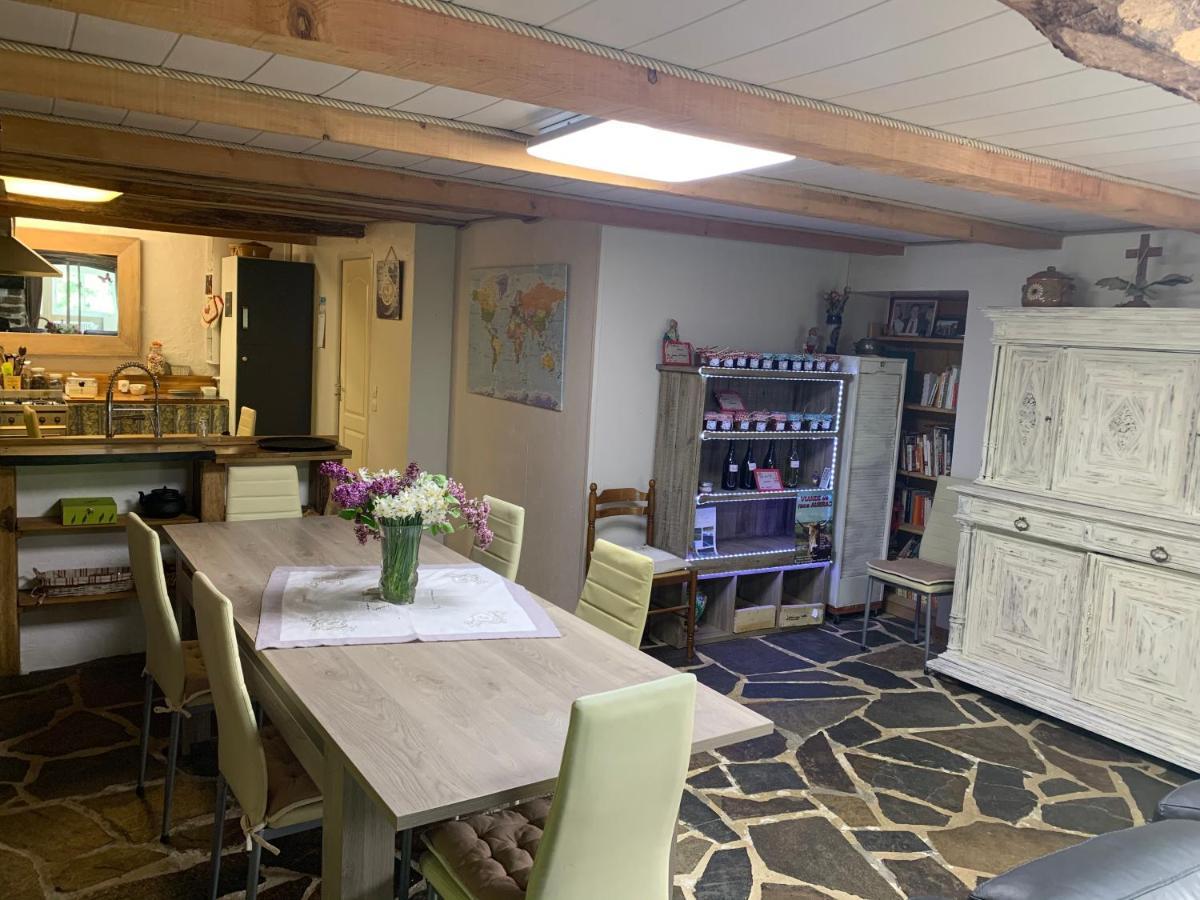 Chambres D'Hotes Le Lepadou-Bas Saint-Chély-dʼAubrac エクステリア 写真