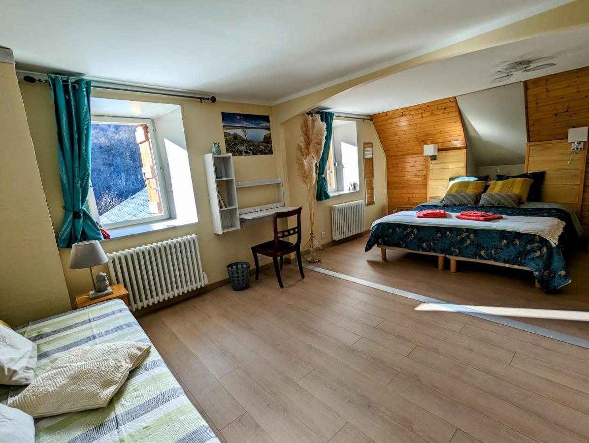 Chambres D'Hotes Le Lepadou-Bas Saint-Chély-dʼAubrac エクステリア 写真