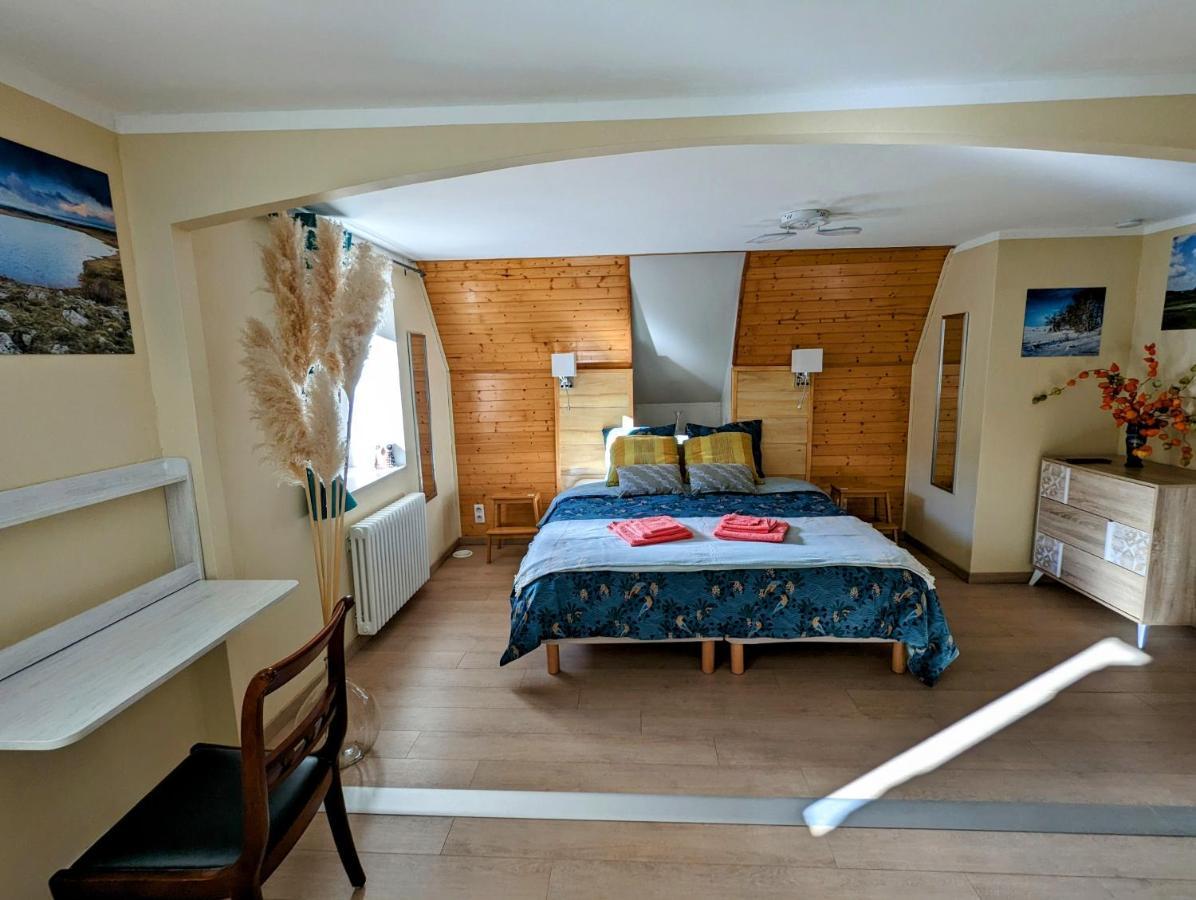 Chambres D'Hotes Le Lepadou-Bas Saint-Chély-dʼAubrac エクステリア 写真