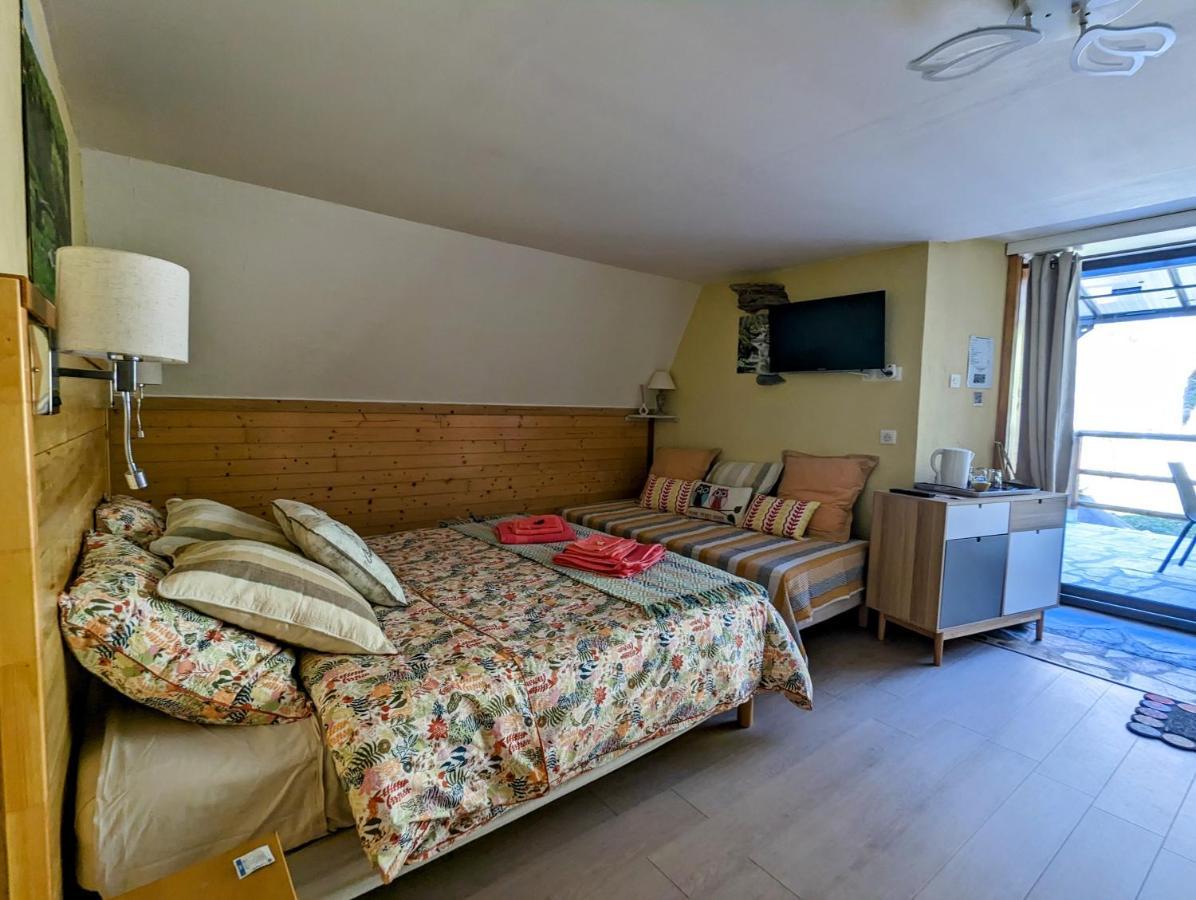 Chambres D'Hotes Le Lepadou-Bas Saint-Chély-dʼAubrac エクステリア 写真