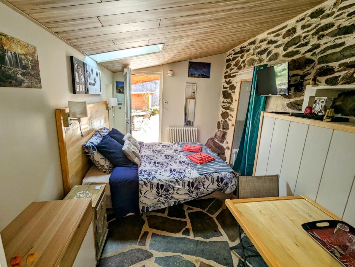 Chambres D'Hotes Le Lepadou-Bas Saint-Chély-dʼAubrac エクステリア 写真