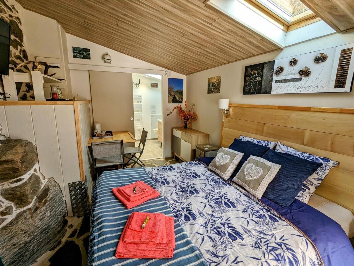 Chambres D'Hotes Le Lepadou-Bas Saint-Chély-dʼAubrac エクステリア 写真