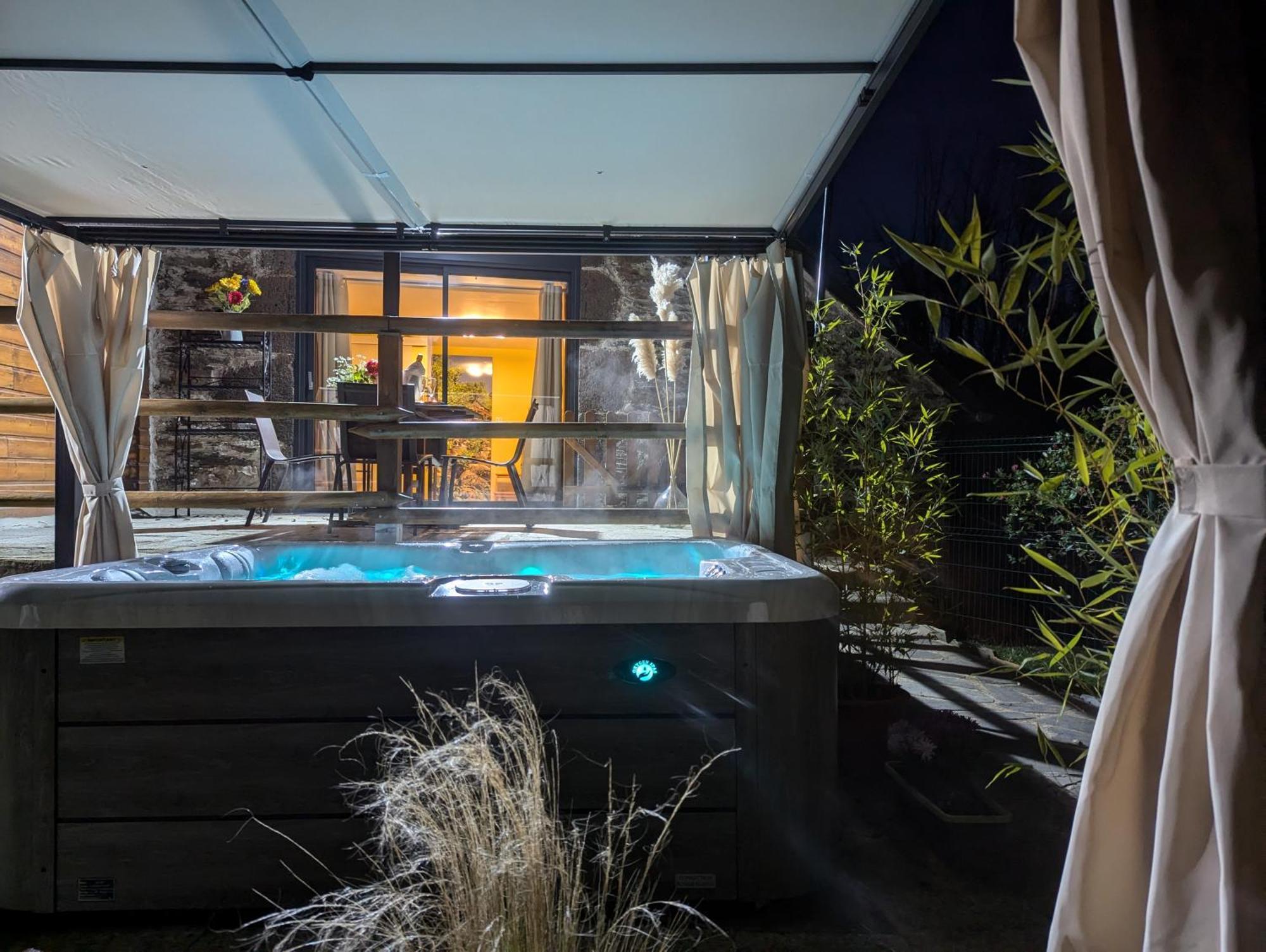 Chambres D'Hotes Le Lepadou-Bas Saint-Chély-dʼAubrac エクステリア 写真